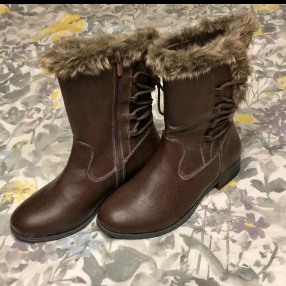Nwt torrid boots - Picture 1 of 3